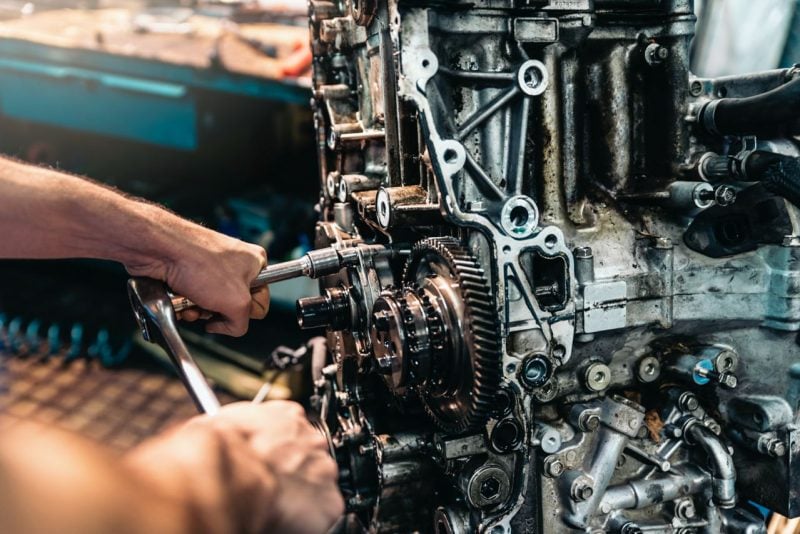 Nissan engine