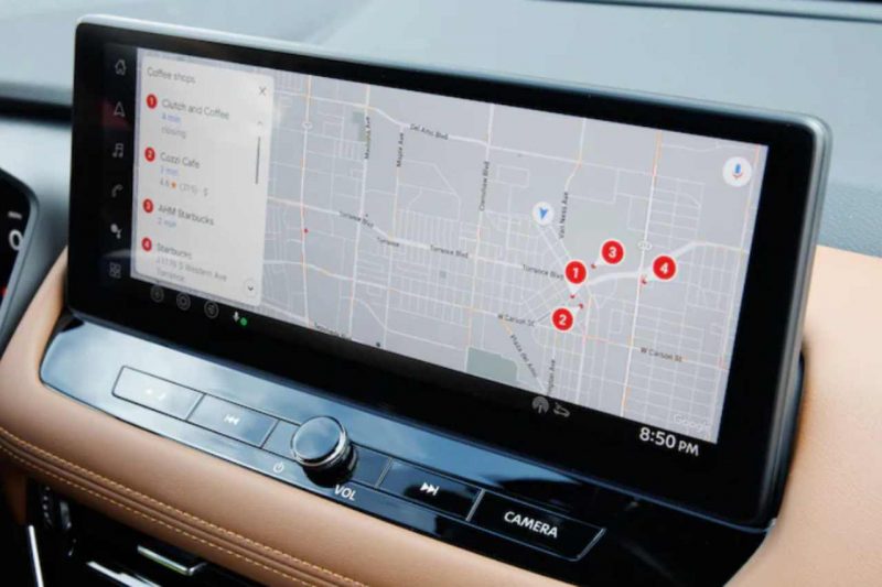 A 12.3' touchscreen display inside a Nissan SUV vehicle, showing a GPS map.