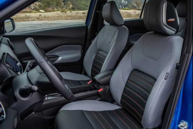 The interior and driver's seat of the Nissan Kicks.