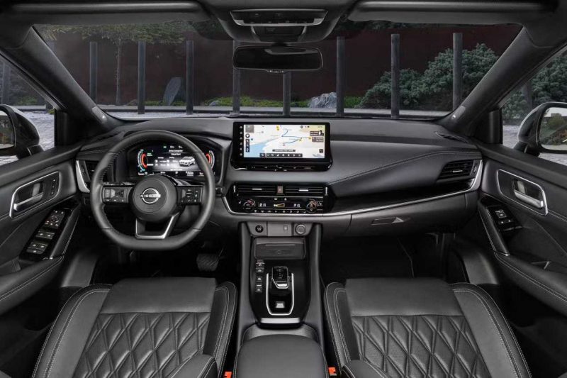 The interior and front seats of the Nissan Qashqai.