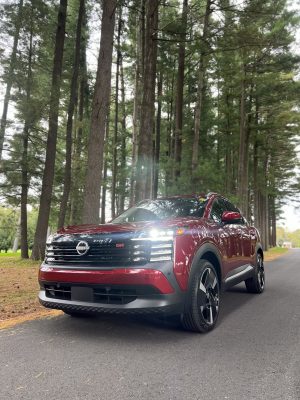 2025 Nissan Kicks