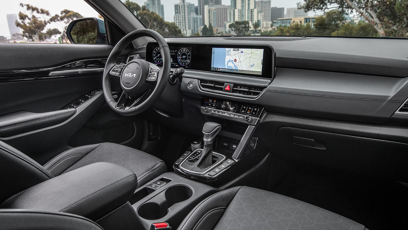 2026 Kia Seltos interior and cargo space