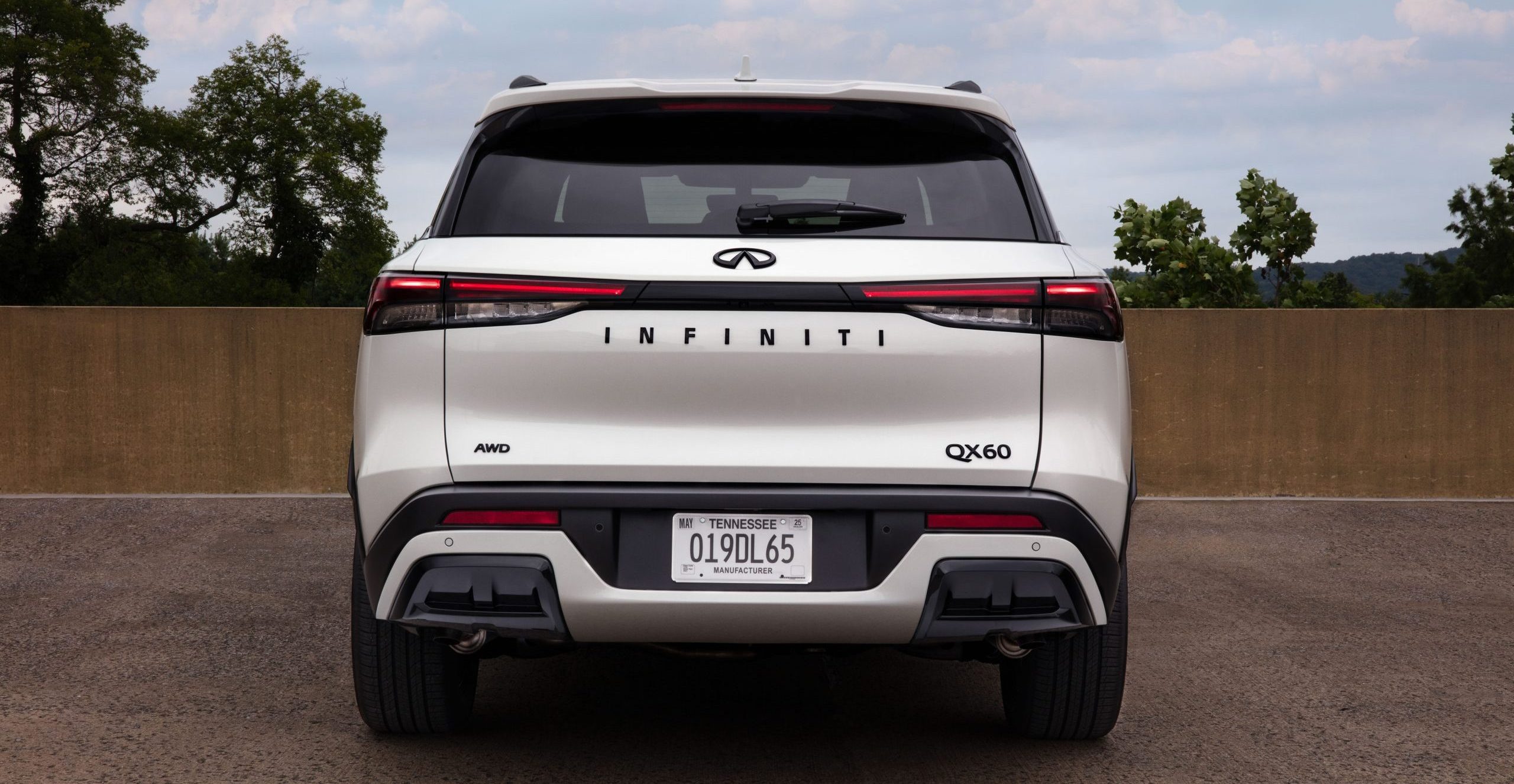 2025 INFINITI QX60 Black Edition Rear View
