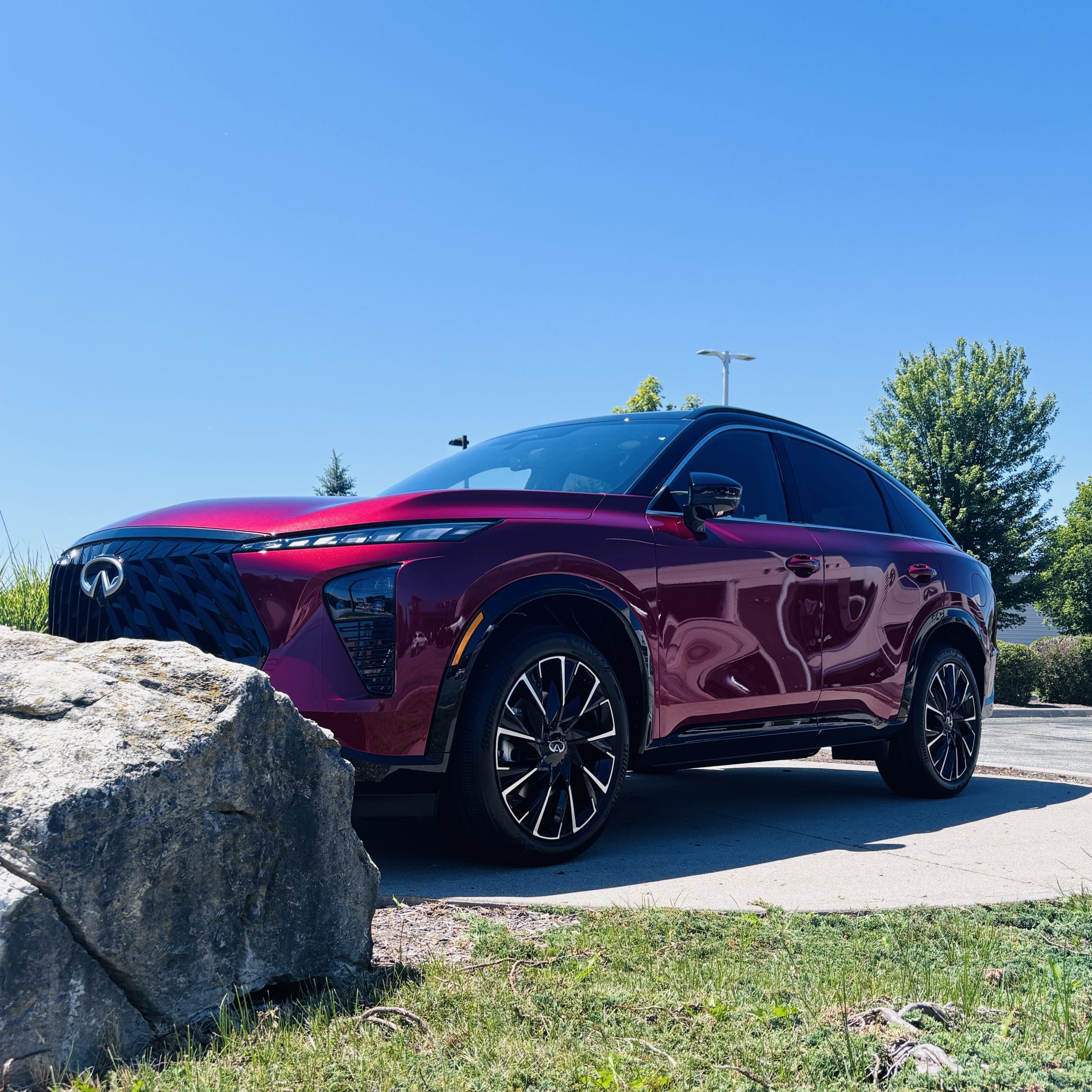2027 Infiniti QX65 Autograph in 2-tone Sunfire Red