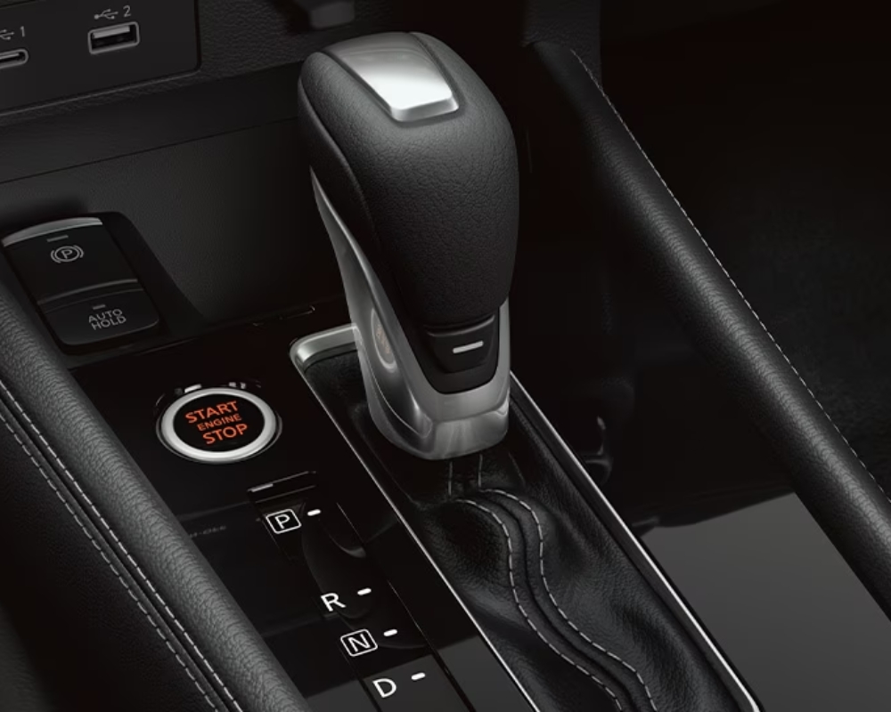 2024 Nissan Kicks-interior