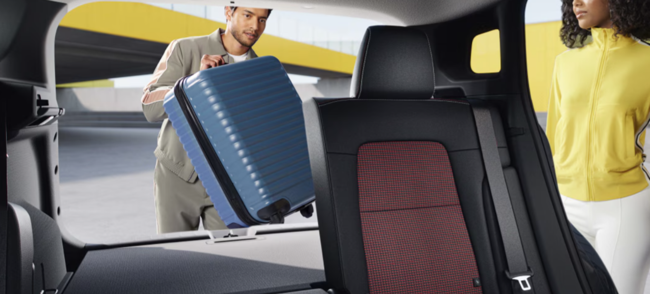 The 2025 Nissan Kicks in Orillia 