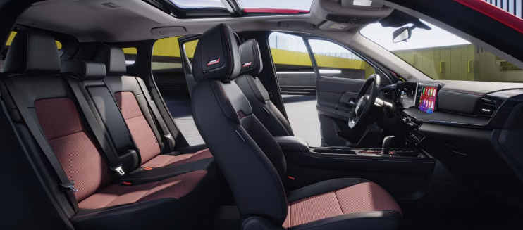 The 2025 Nissan Kicks in Orillia 